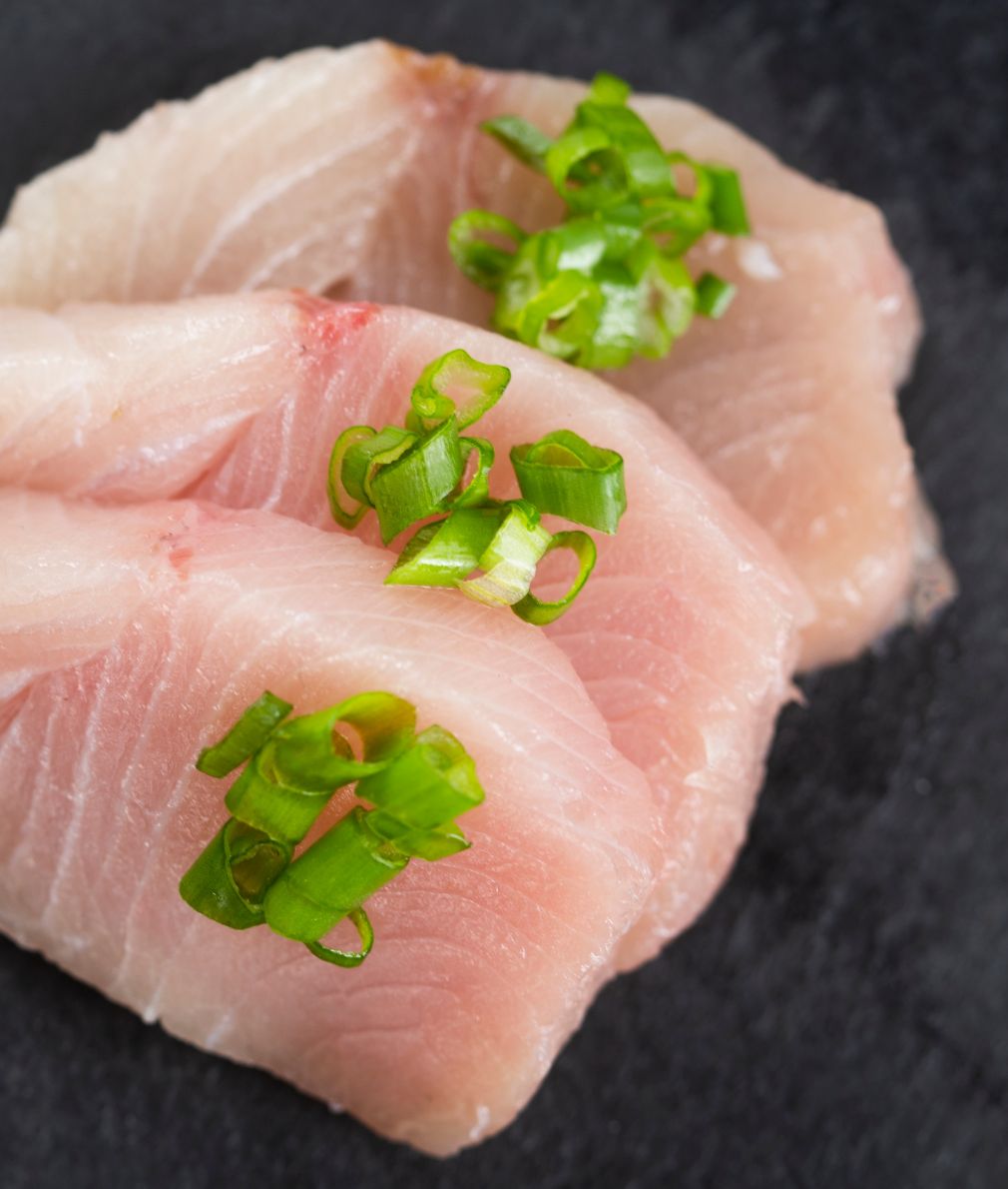 A2 Hamachi Sashimi - BentoMe