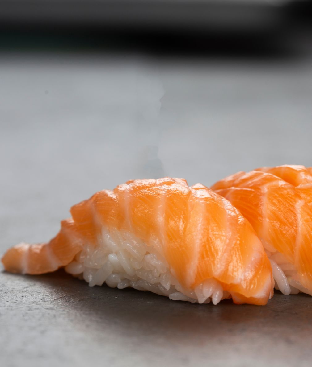 A8 Salmon Nigiri - BentoMe
