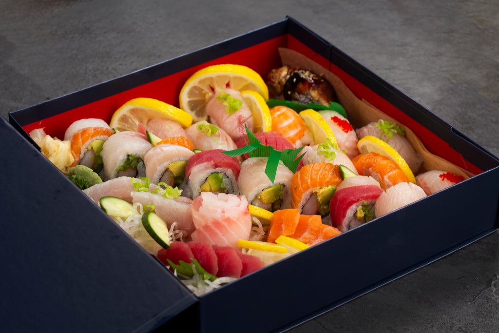 C9 (34pcs) Sushi & Sasimi combo